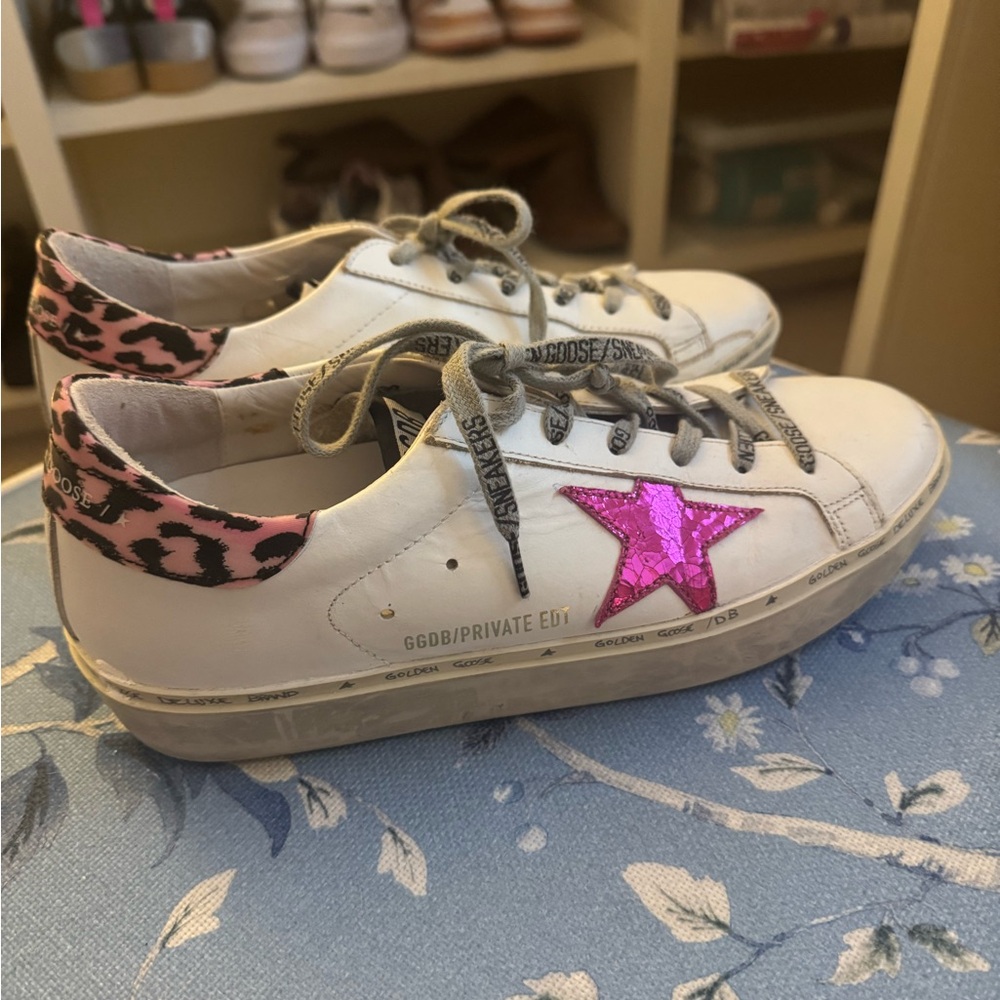 Golden Goose White and Pink Star Sneakers
